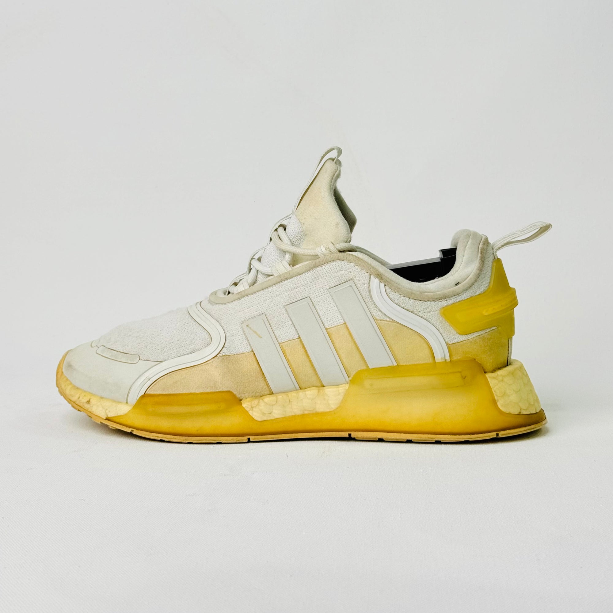 ADIDAS NMD V3