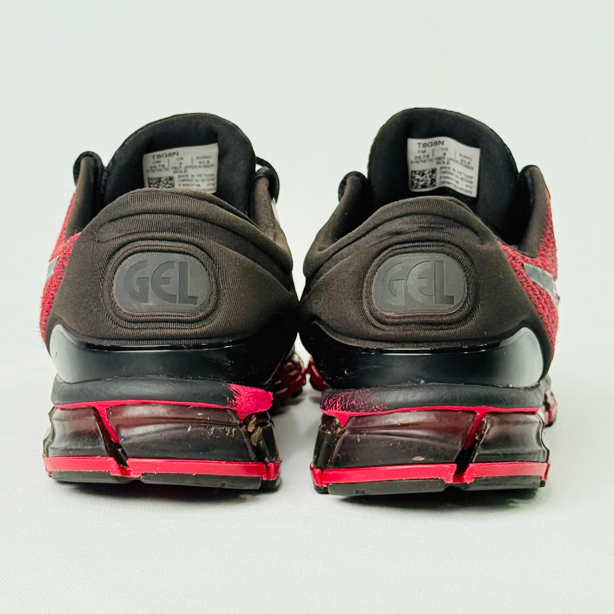 ASICS GEL-QUANTUM 360 KNIT 2 SNEAKERS IN A STRIKING SAMBA RED COLORWAY