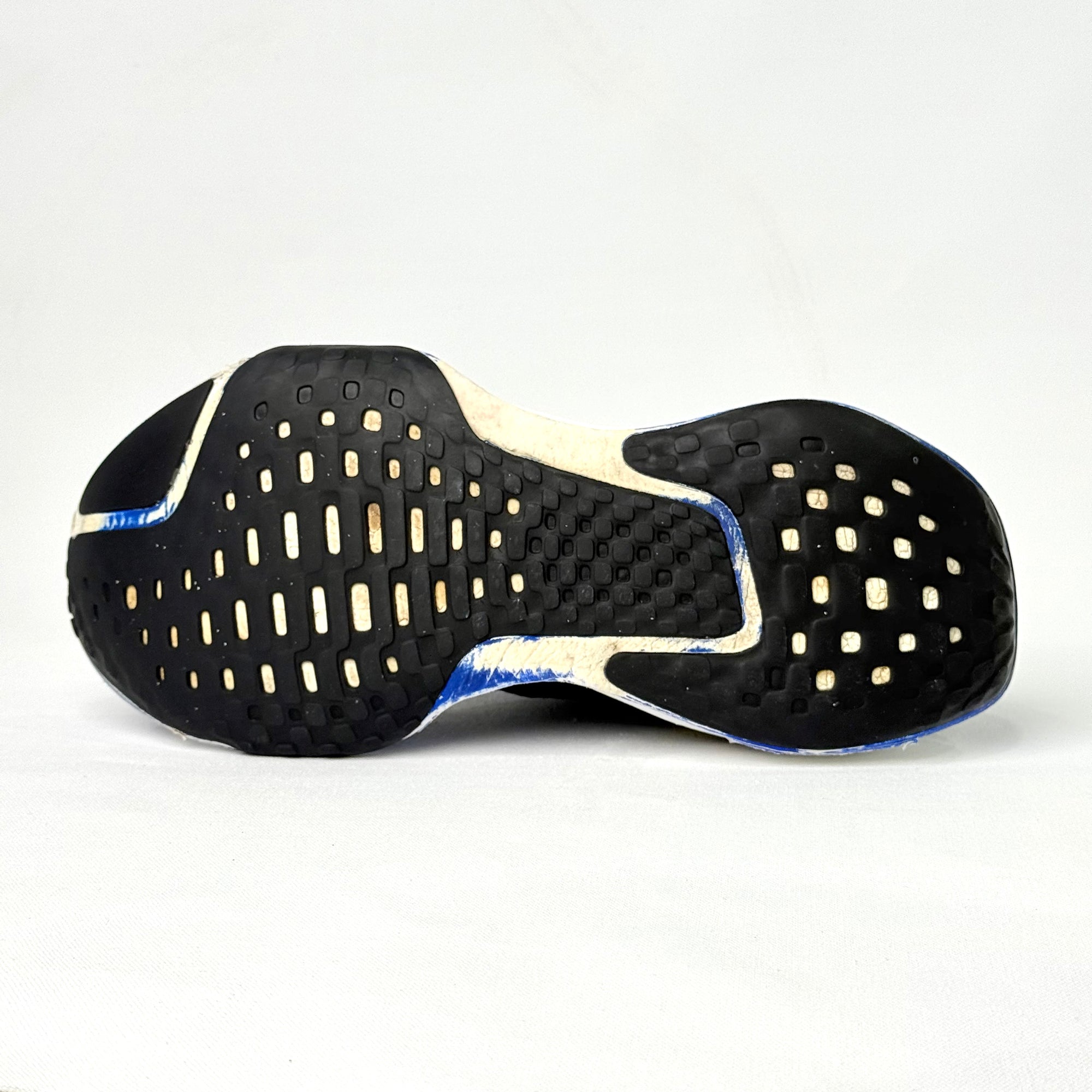 NIKE ZOOMX INVINCIBLE RUN FLYKNIT 3